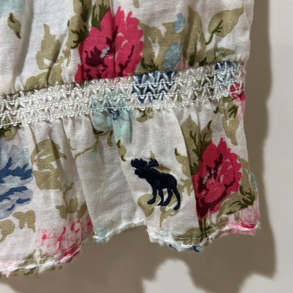 Abercrombie and Fitch Floral off the shoulder key hole Women's Top Large - Picture 6 of 11